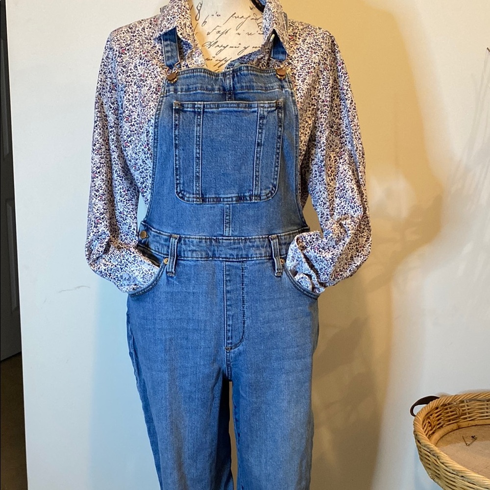Universal Thread Blue Denim Overalls size 10- 30 Regular